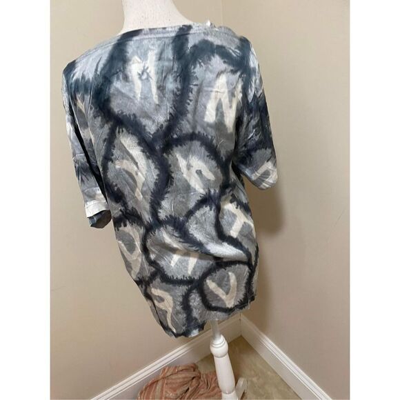NWT One Teaspoon Reflection Hand Printed Satin Tee Size S - Picture 5 of 8